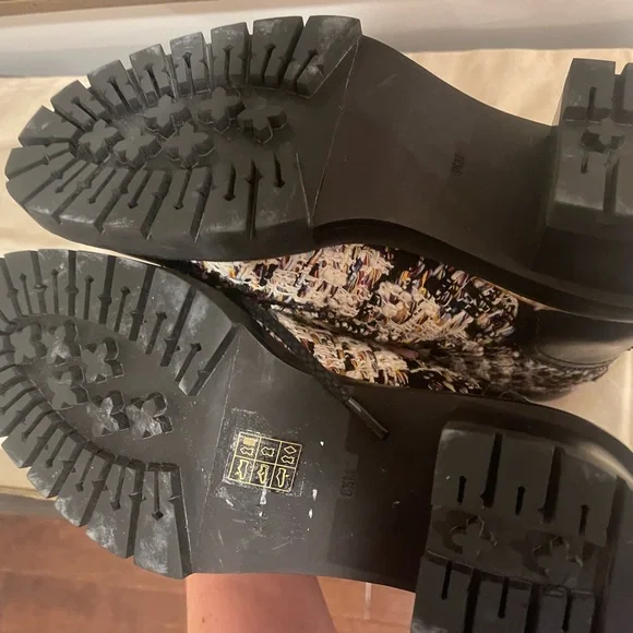 Tory Burch Black and Cream Lace Up Boots - Picture 4 of 4